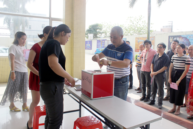 草莓污污视频漆